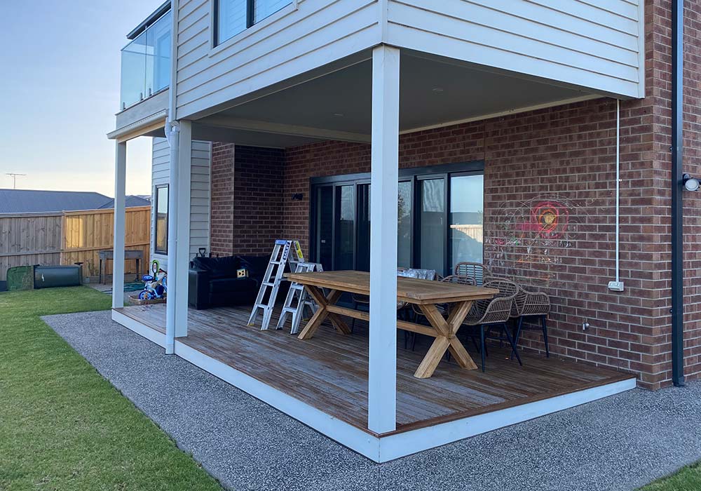 eZIP® awnings for Belmont alfresco area